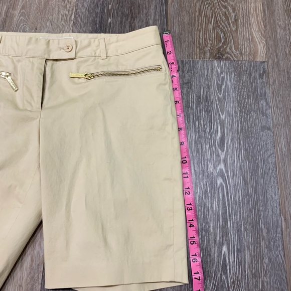 Michael Kors Womens 4 Shorts Tan - Picture 5 of 6